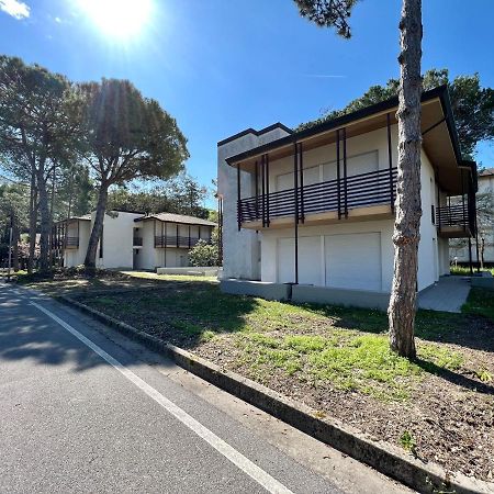 Prassitele Apartments Lignano Sabbiadoro Esterno foto