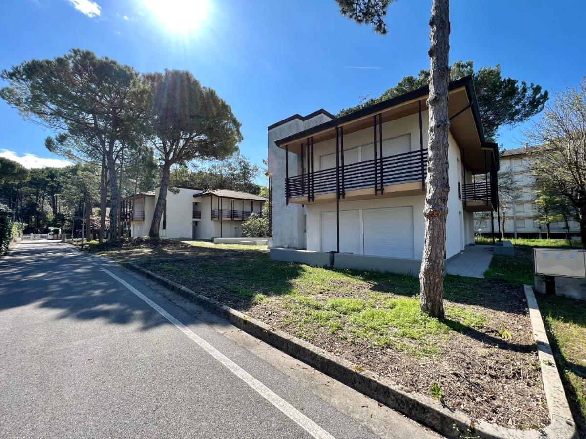 Prassitele Apartments Lignano Sabbiadoro Esterno foto