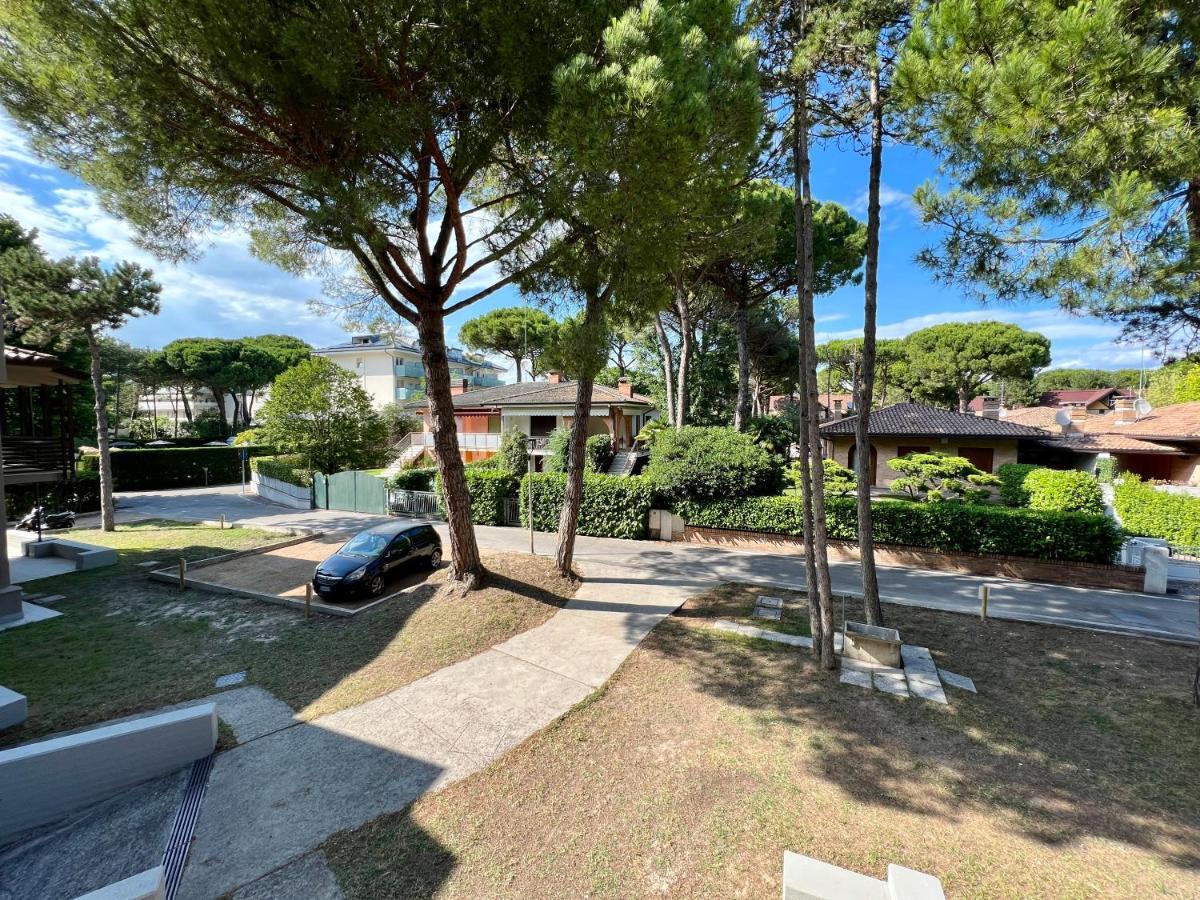 Prassitele Apartments Lignano Sabbiadoro Esterno foto
