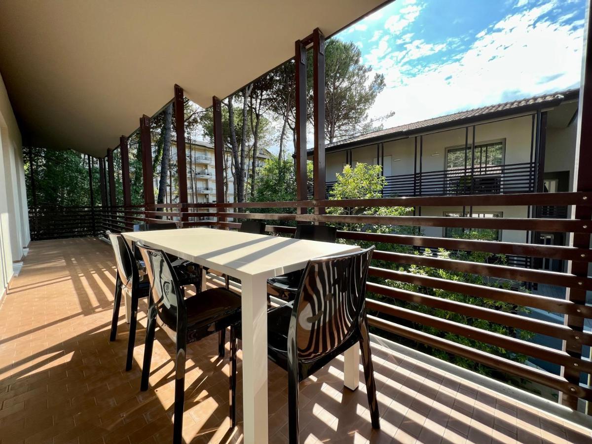 Prassitele Apartments Lignano Sabbiadoro Esterno foto